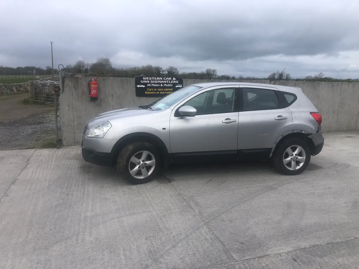 08 Nissan Qashqai 1.6 petrol for parts