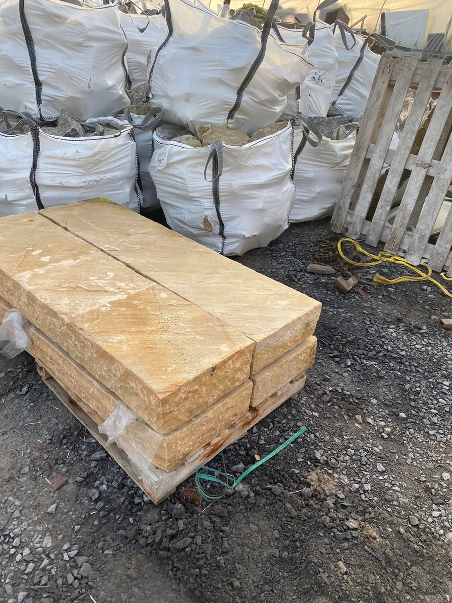 16" Cream Sandstone 6" deep Sandstone Steps x 1m - Image 3