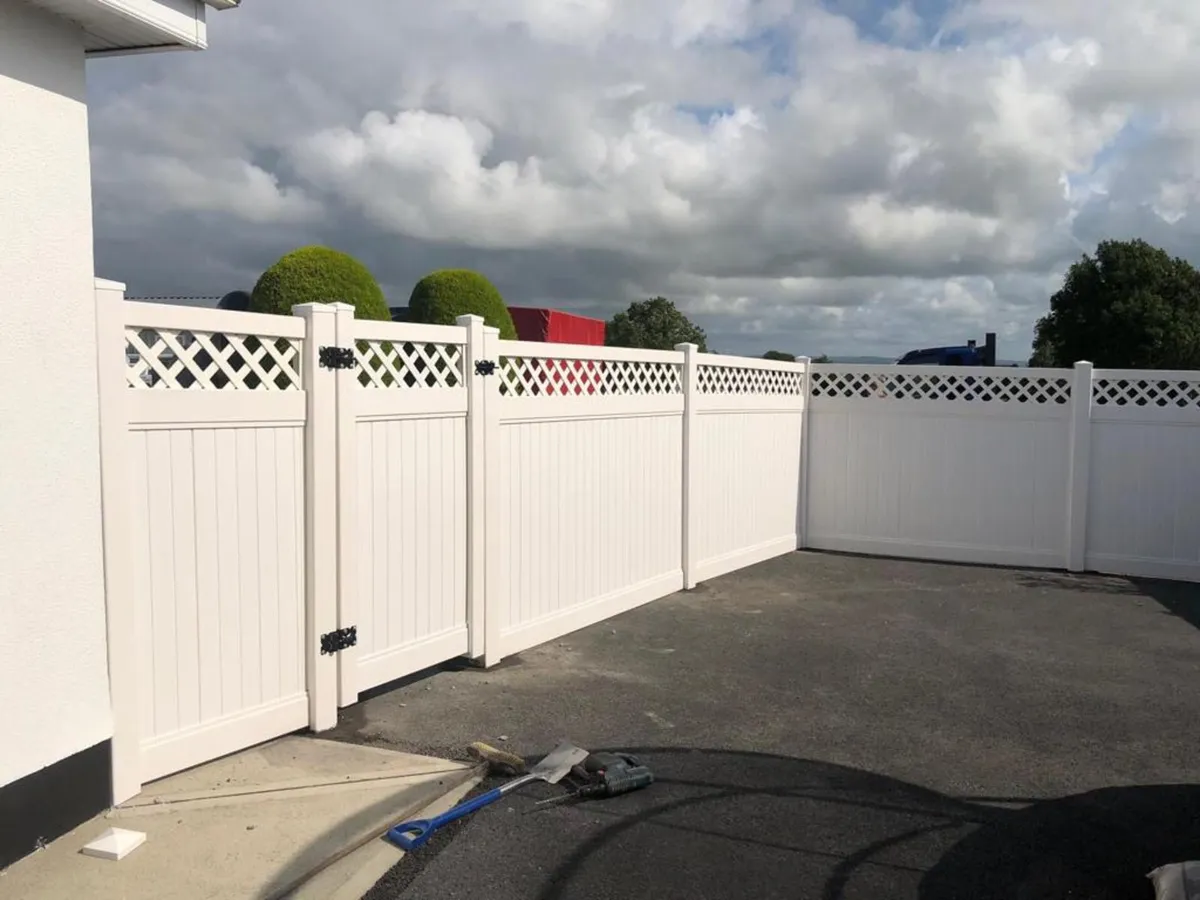 NO Maintenance PVC Fencing - Image 4