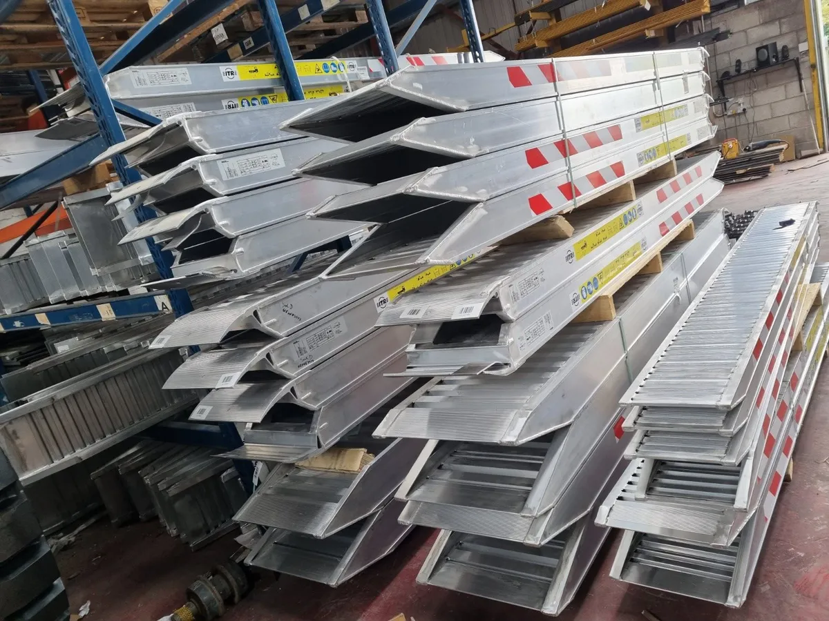 Aluminium Loading Ramps. - Image 3