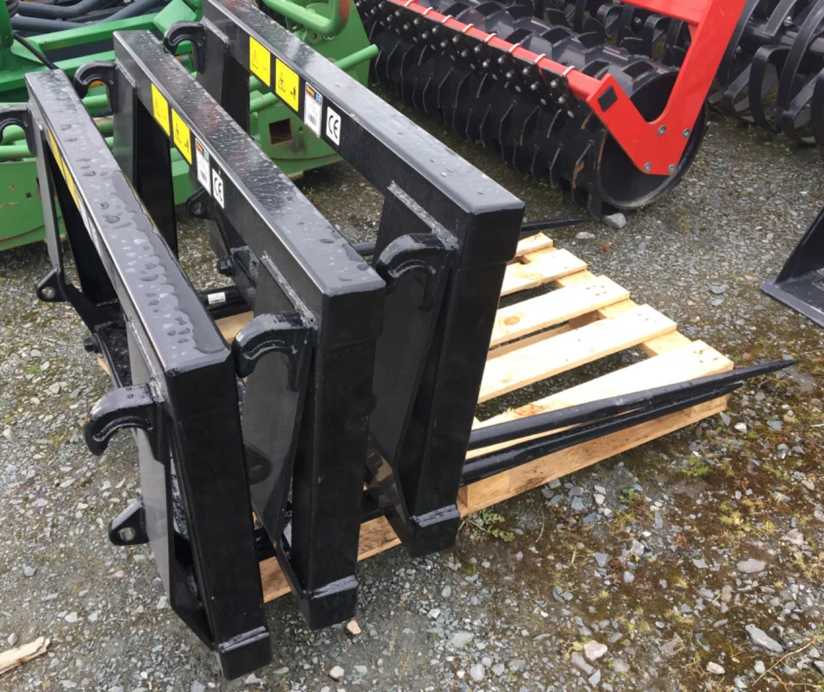 New Heavy Duty Bale Spikes