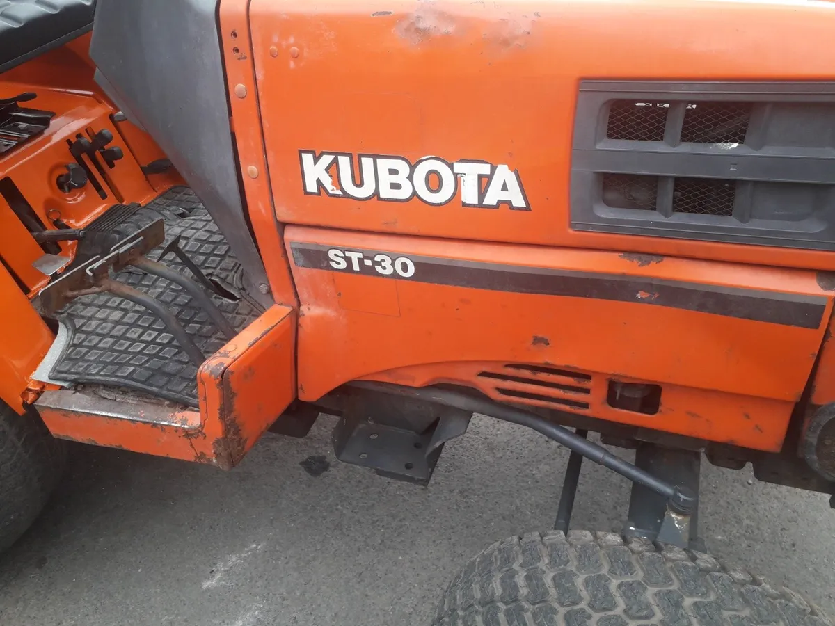 Kubota ST30 - Image 2