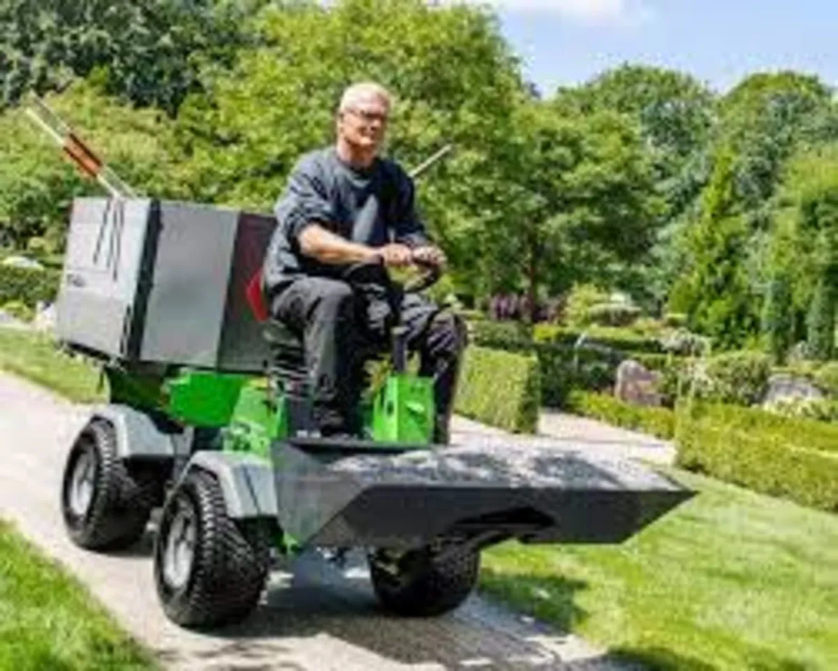 Egholm 2150 utility sweeper/ mower/ tractor (new) - Image 4