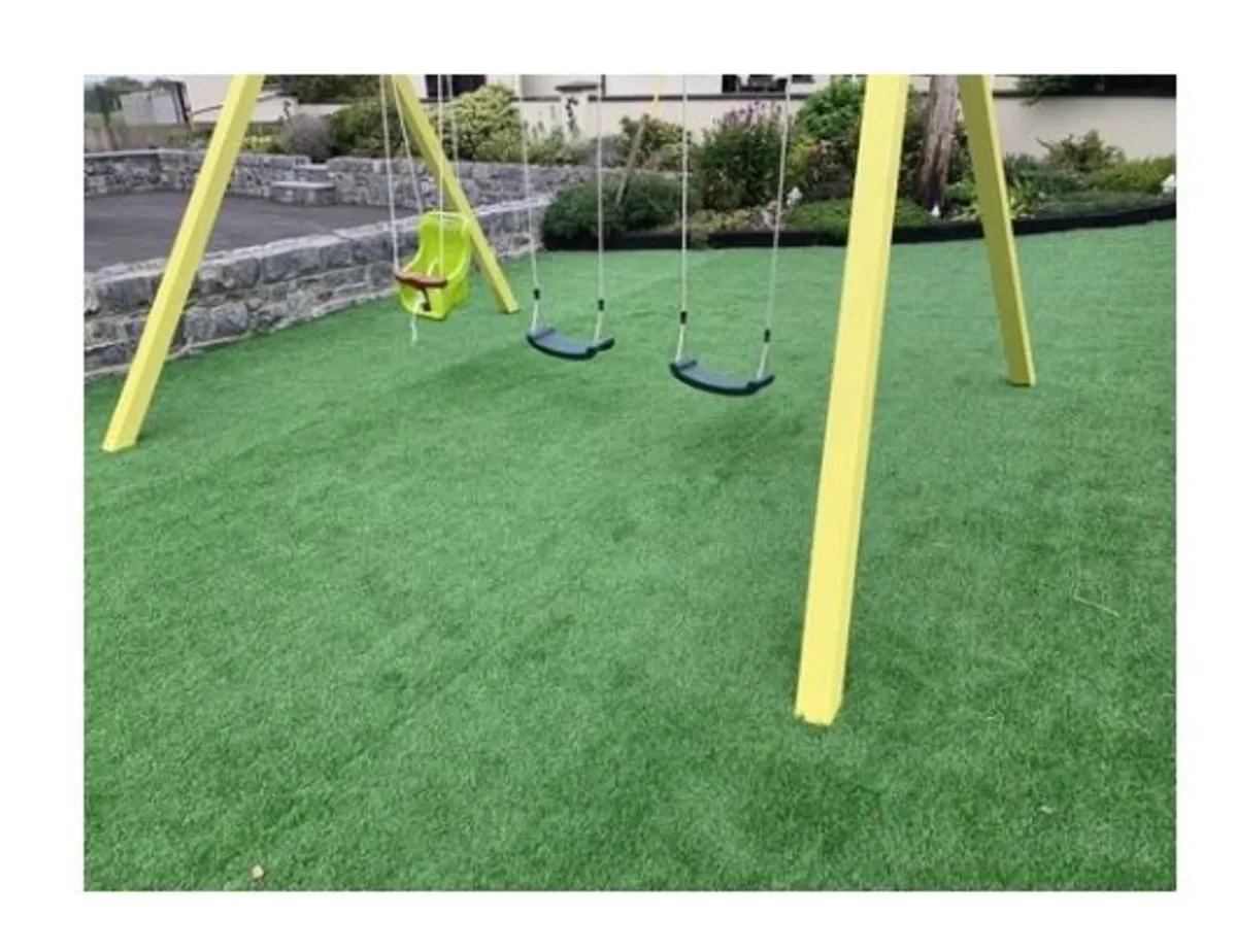 Premium Grade - Artificial Grass 1 x 10 meter roll - Image 1