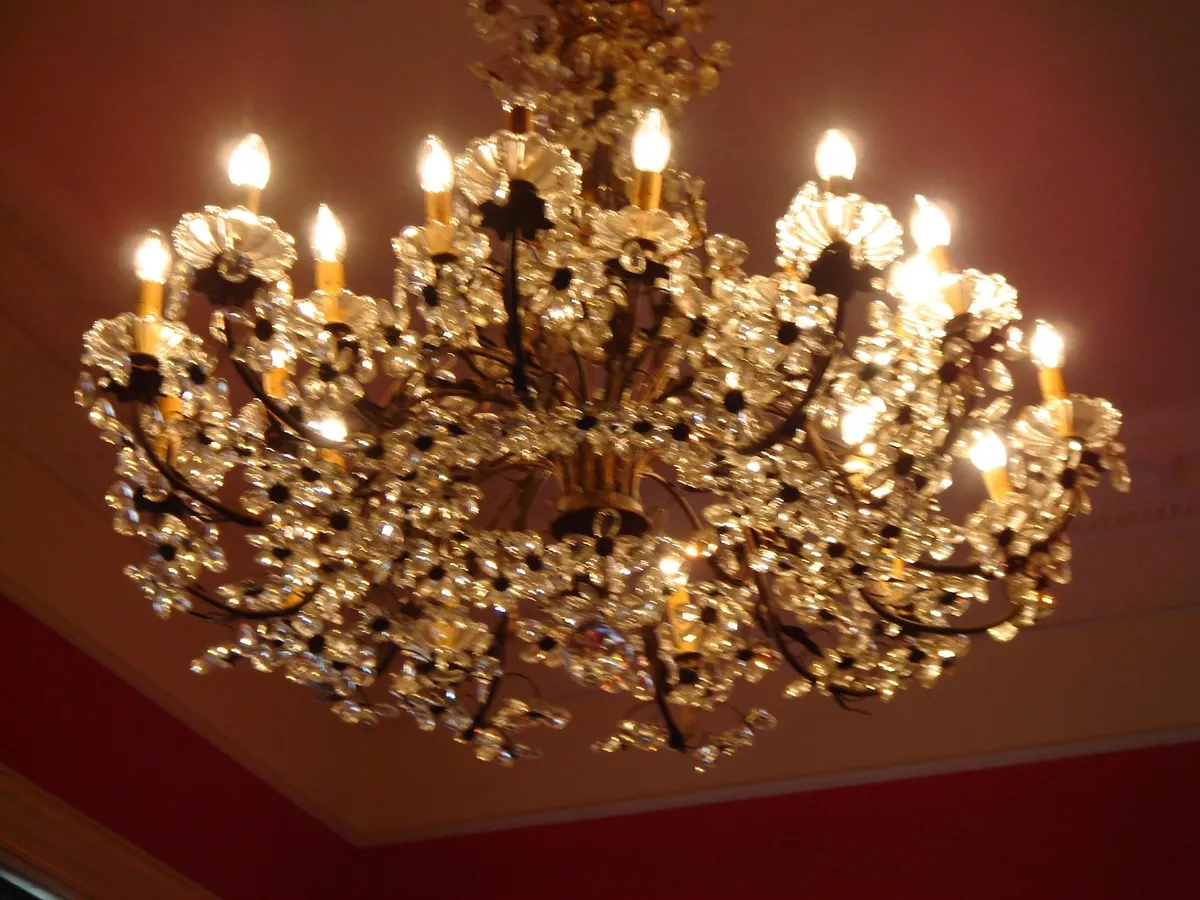 Lighting and chandeliers at Renaissance