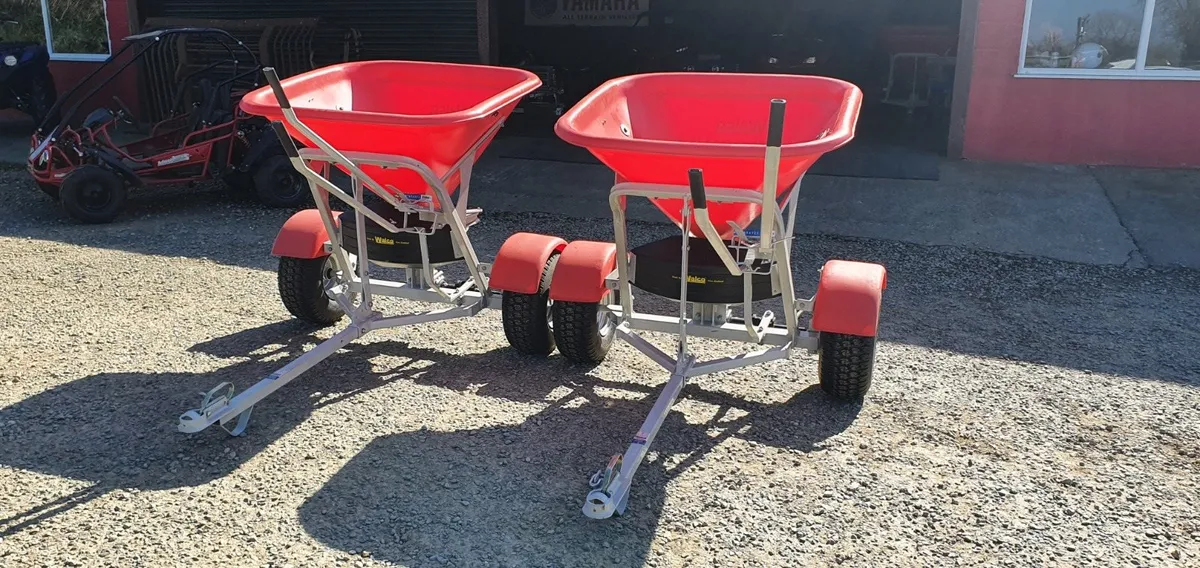 New Walco 1.75 Fertiliser Spreader - Image 2