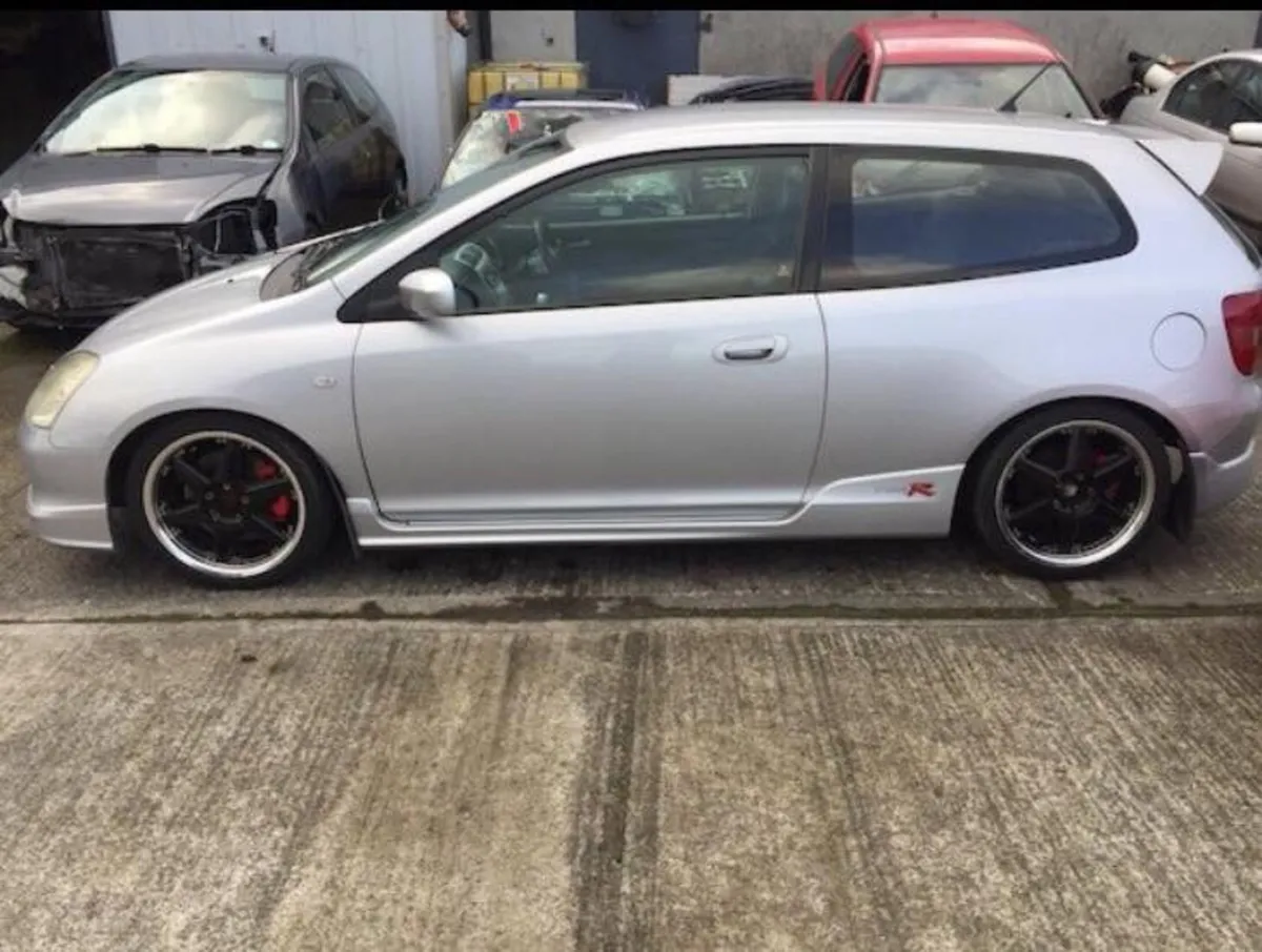 2001 Honda Civic type r ep3 breaking - Image 1