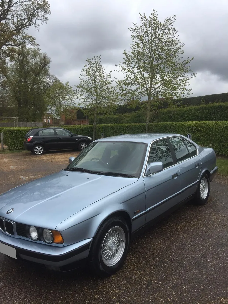 1990 BMW 525I ((Winter Sale))