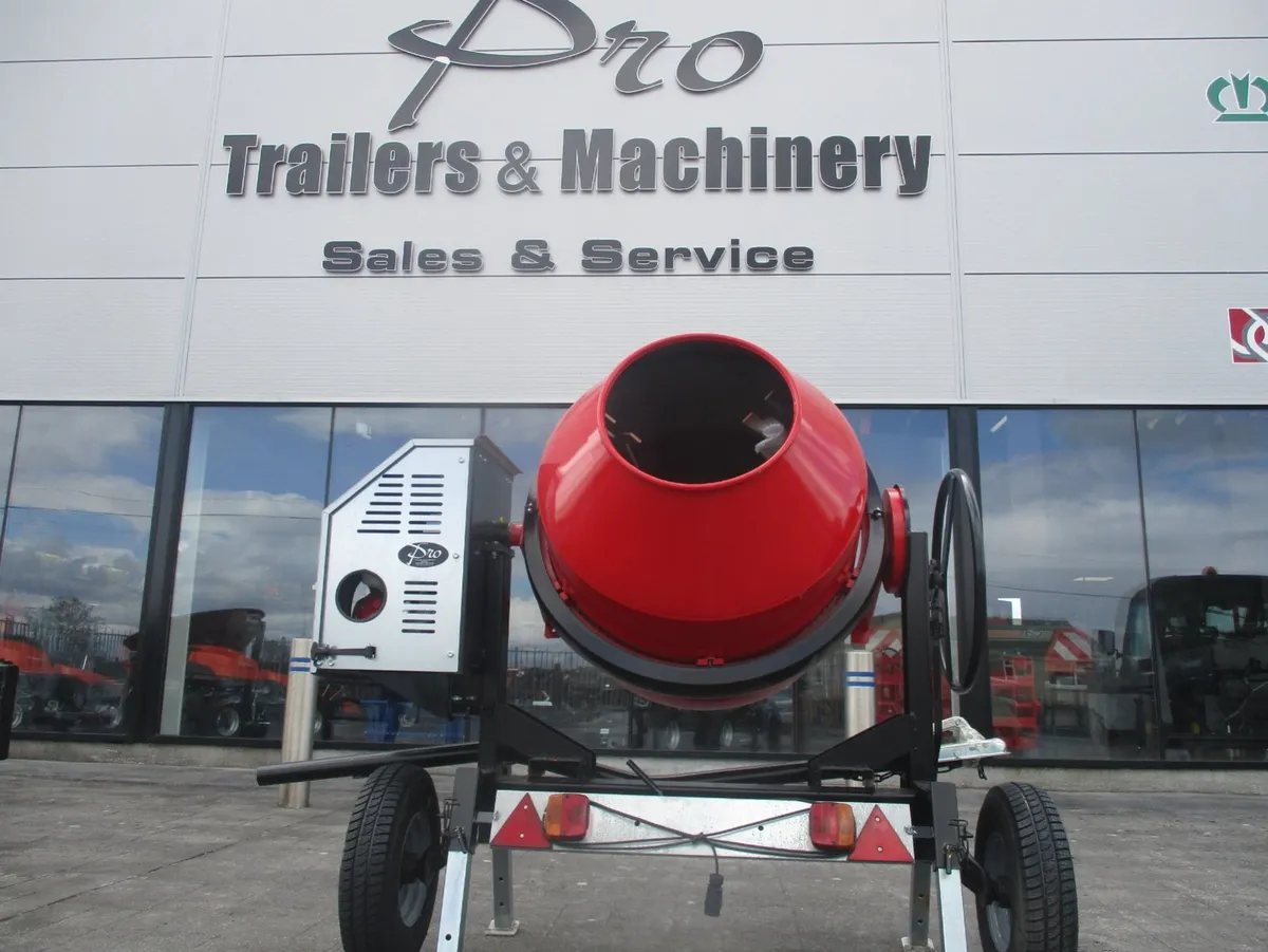 cement mixer fast tow € 2980