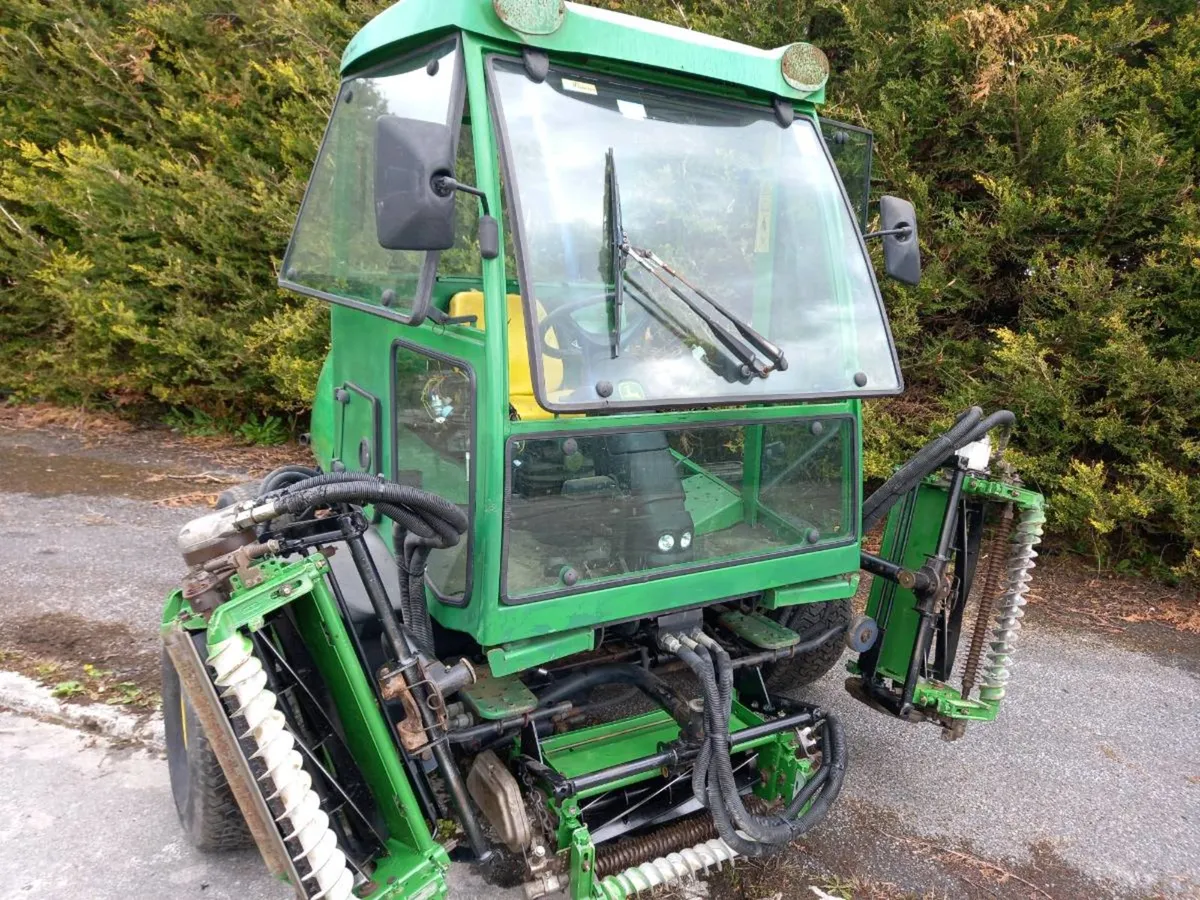 John Deere 3235C( NEW DECKS) - Image 1