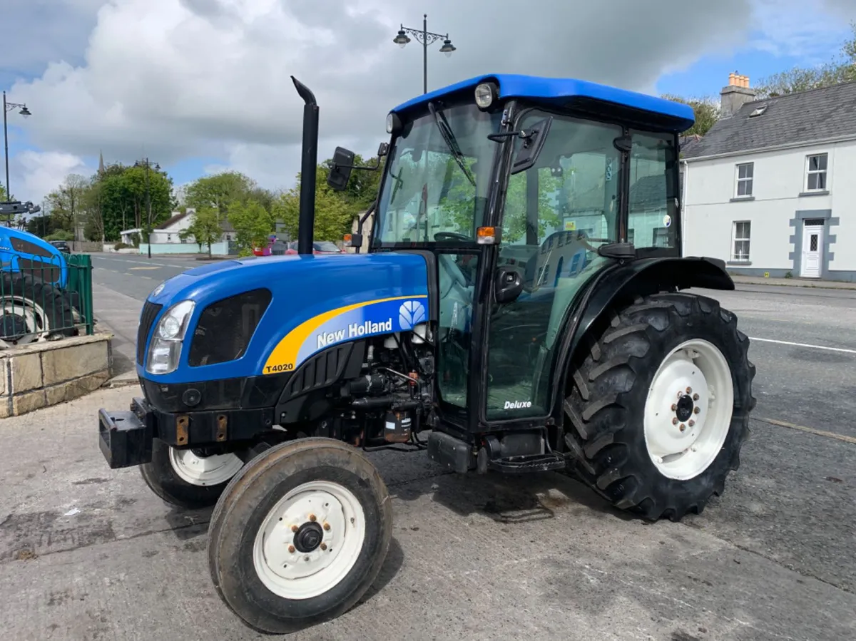 2014 New Holland T4020 - Image 1