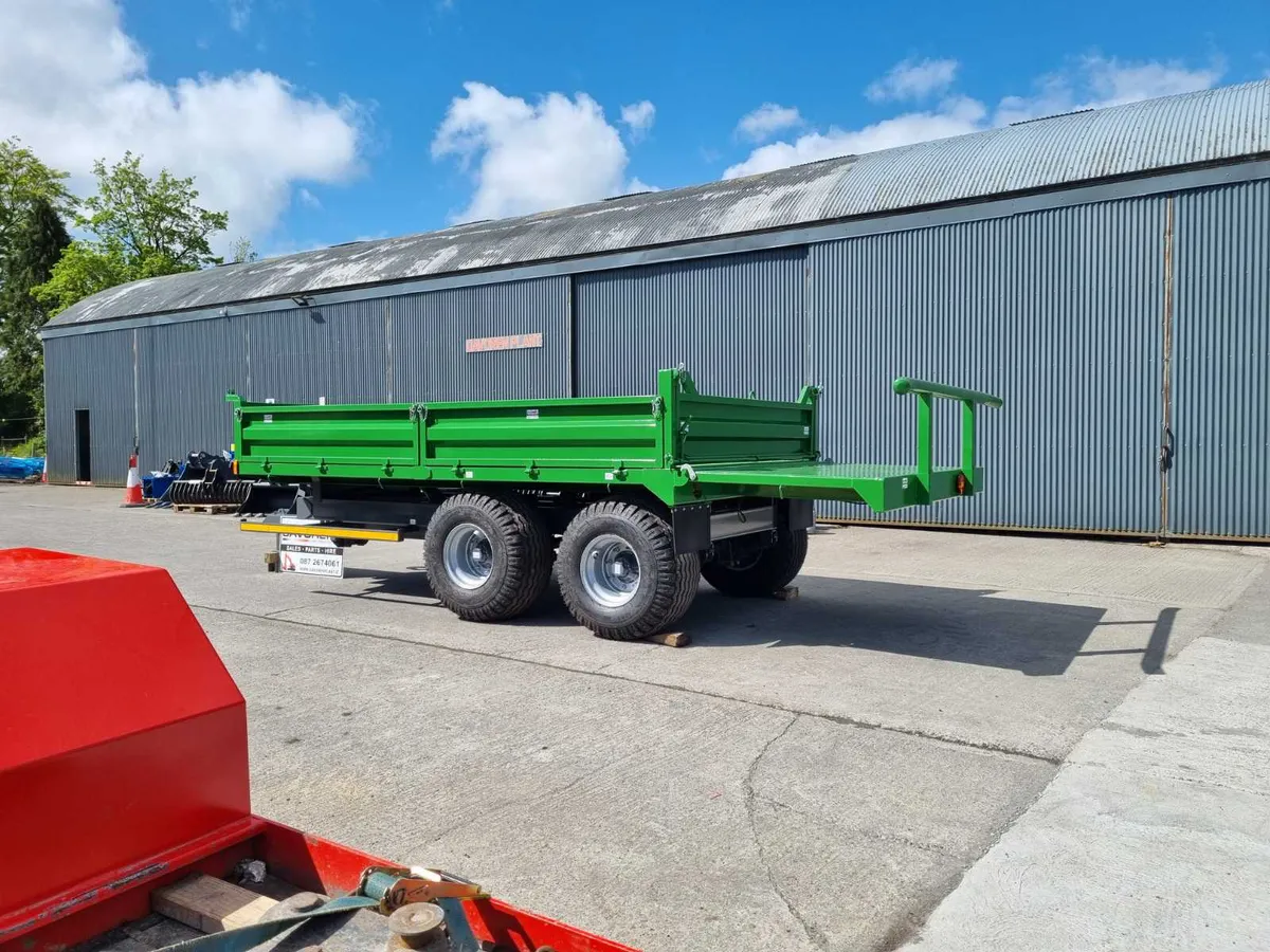 14 x 8 Tipper trailer heading out... - Image 4