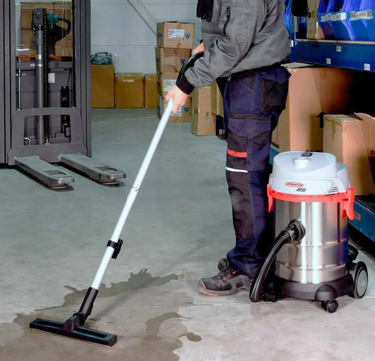 Wet and Dry Vacuum Cleaners  for Hire - Image 1