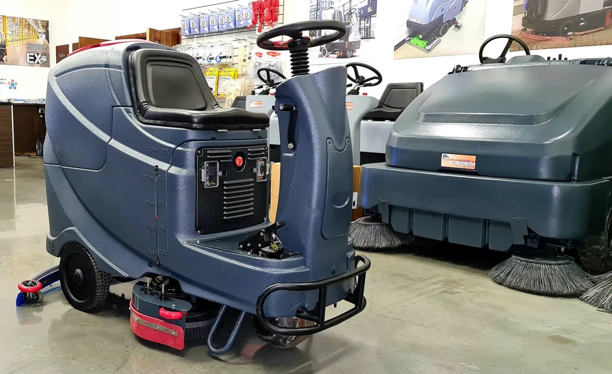 Nilfisk Viper AS710 Scrubber Dryer - Image 3