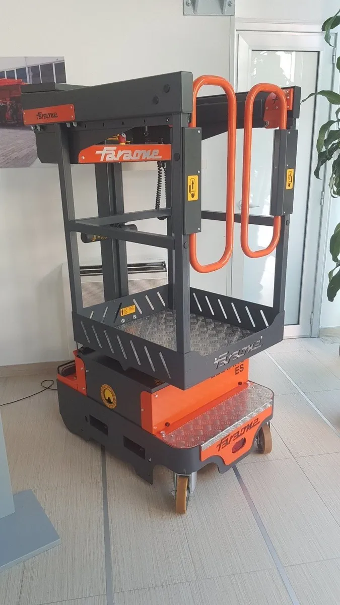 Faraone Maintenance Lift - Image 2