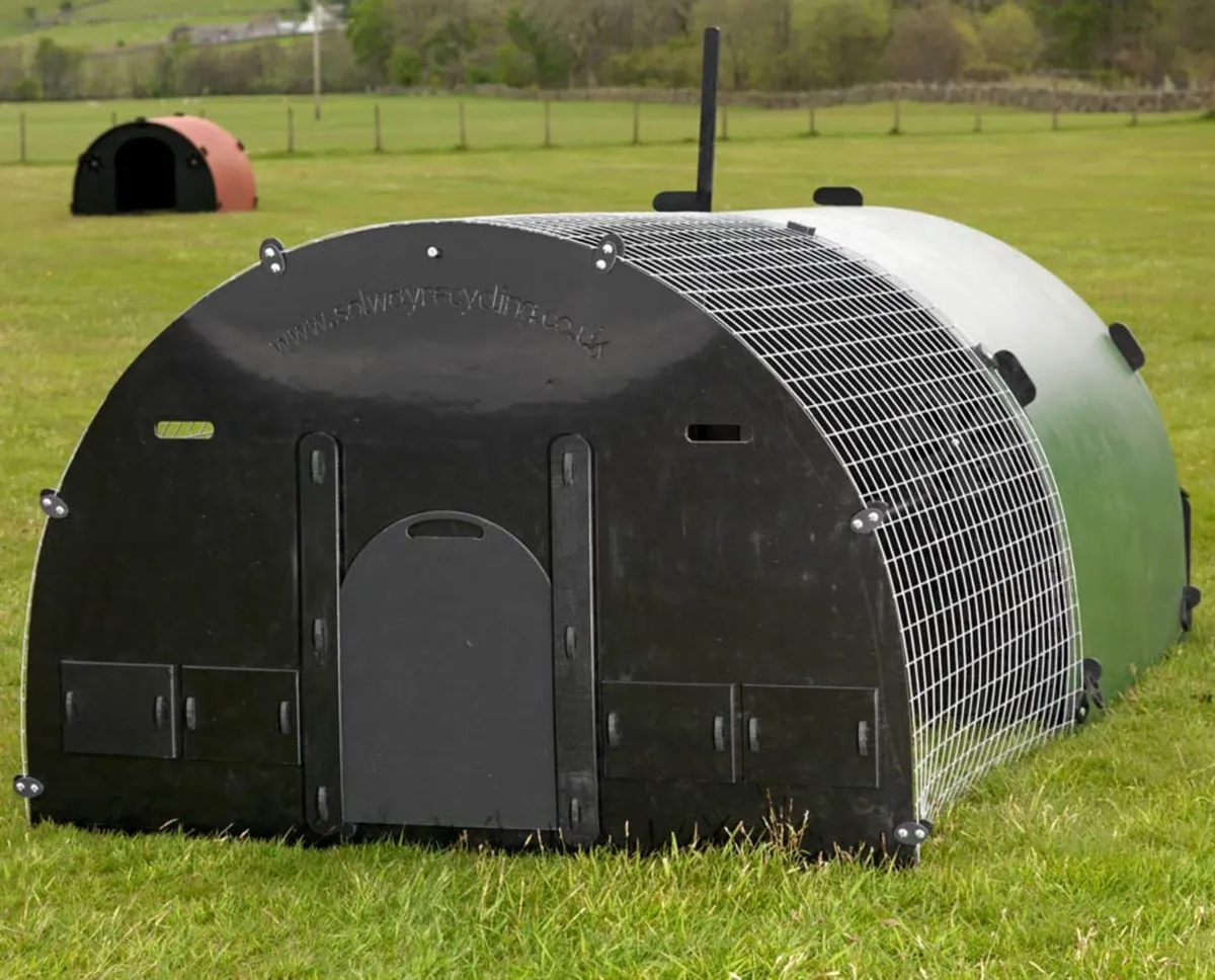 Plastic chicken coops - Image 3