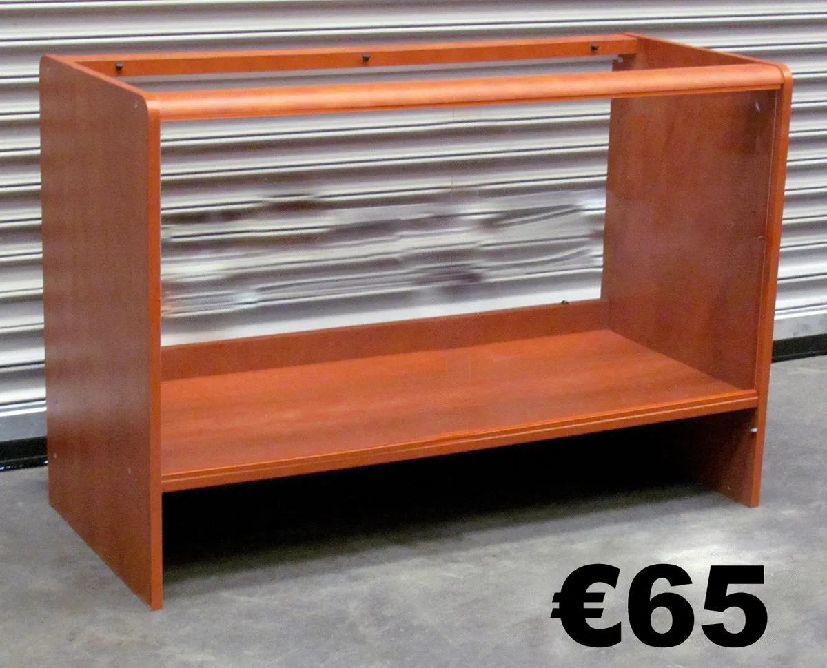 Shop & Bar counters & reception desks - Image 2