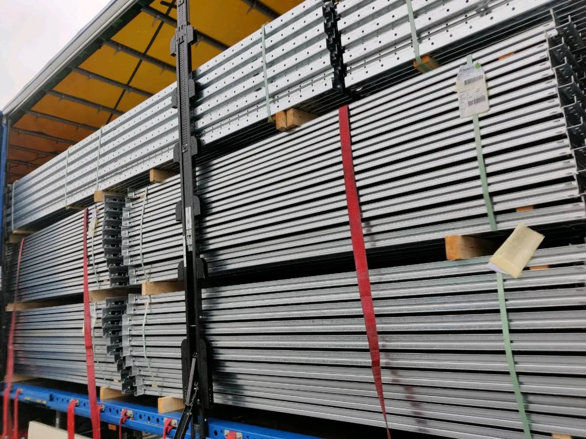 New Italian galvanised pallet racking now in - Image 4