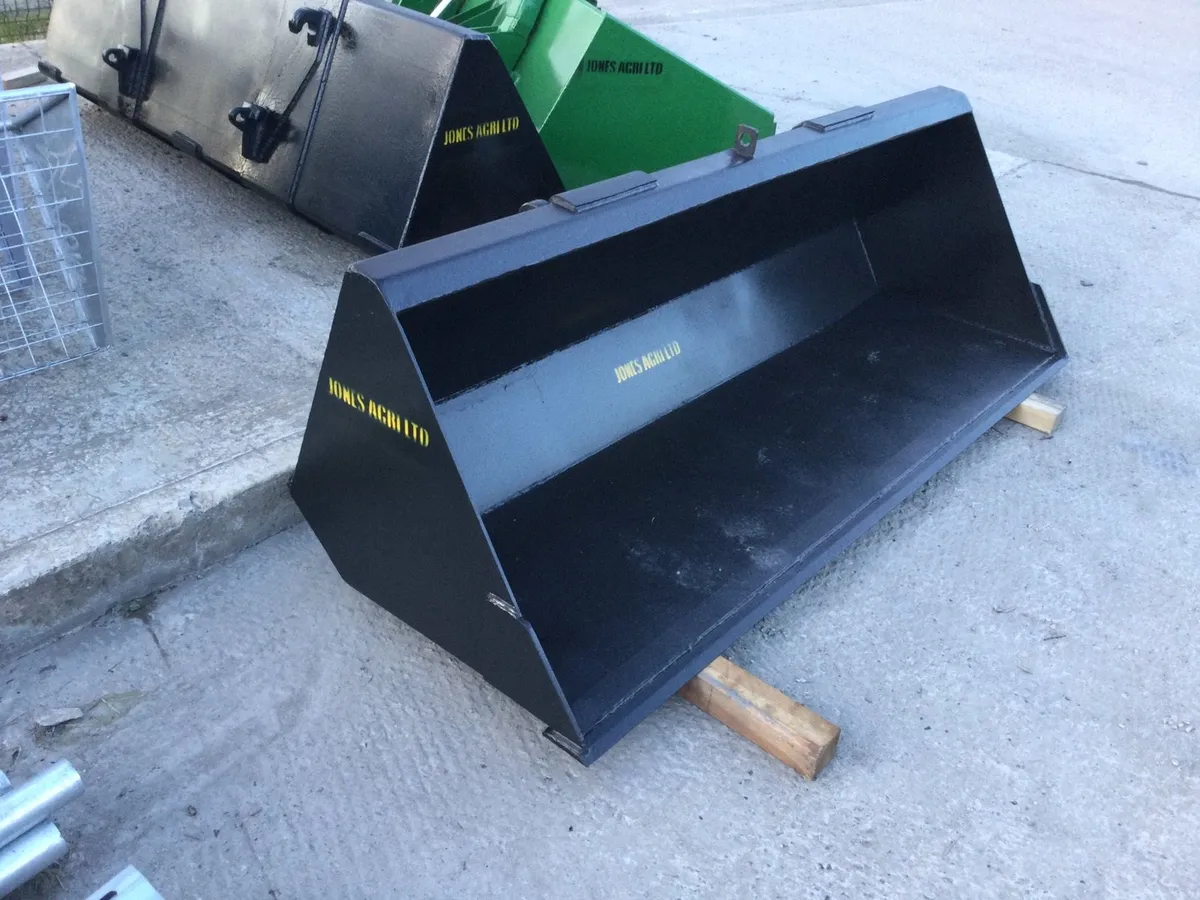 7  foot heavy duty loader buckets - Image 1