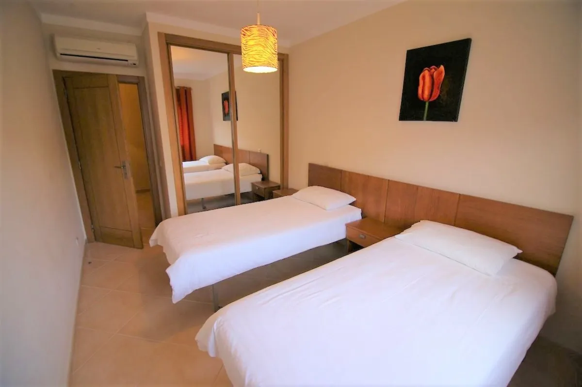 Luxury 3 Bedroom  Apartment in  Alvor - Image 3