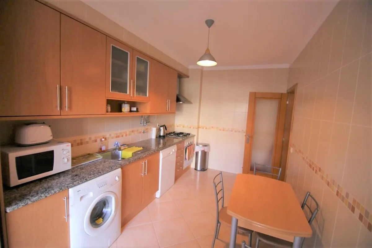 Luxury 3 Bedroom  Apartment in  Alvor - Image 4