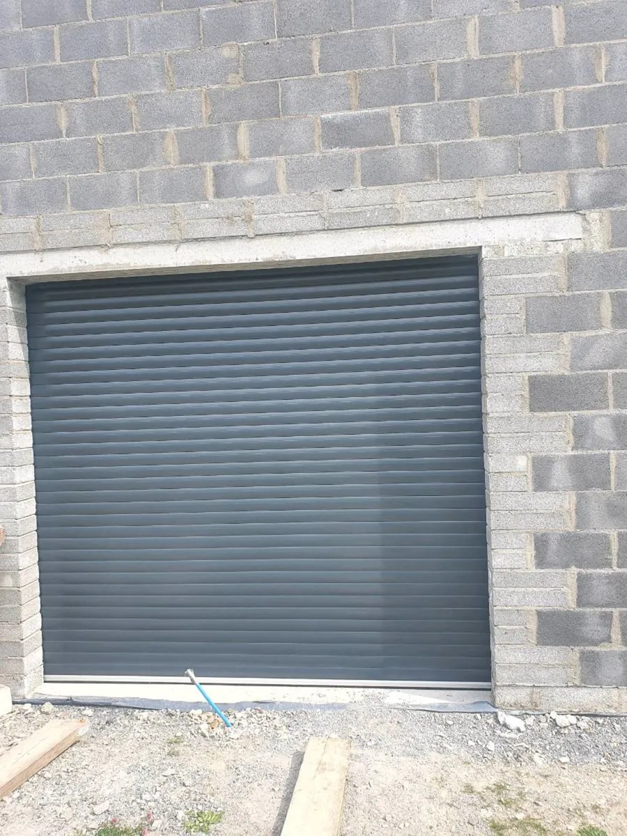 Garage doors - Image 2