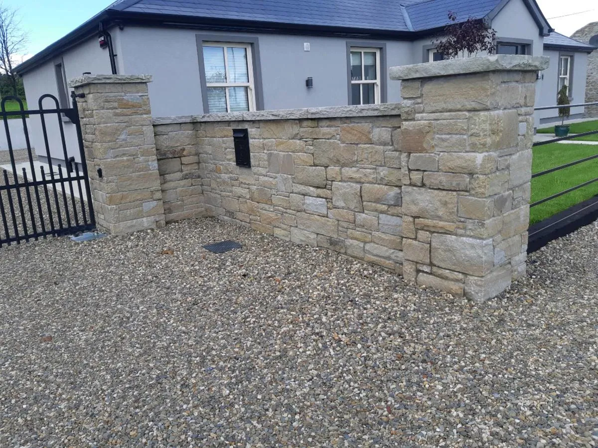 Sandstone Wall capping