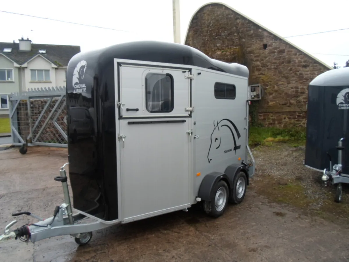 Cheval Liberté Horse Trailers Horse box - Image 4