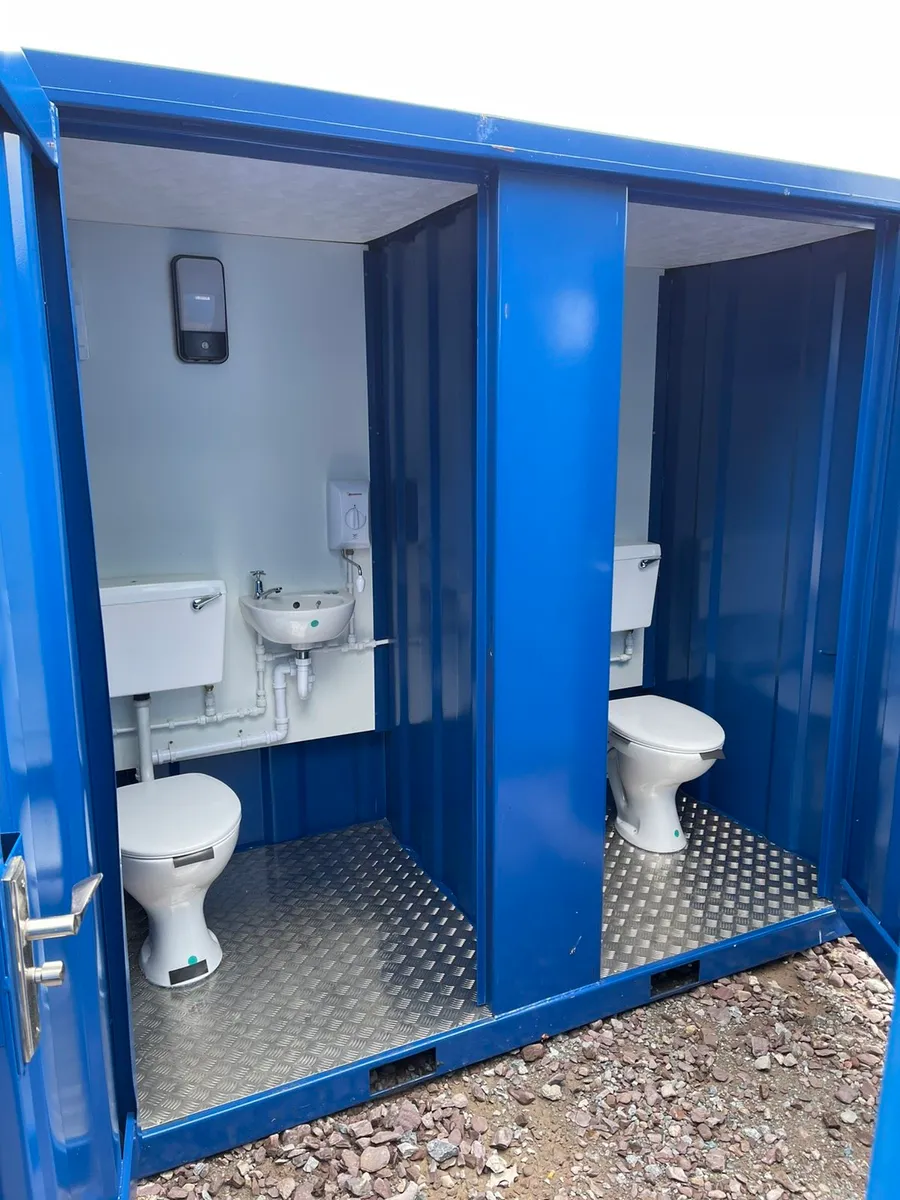 Toilet block - Image 1