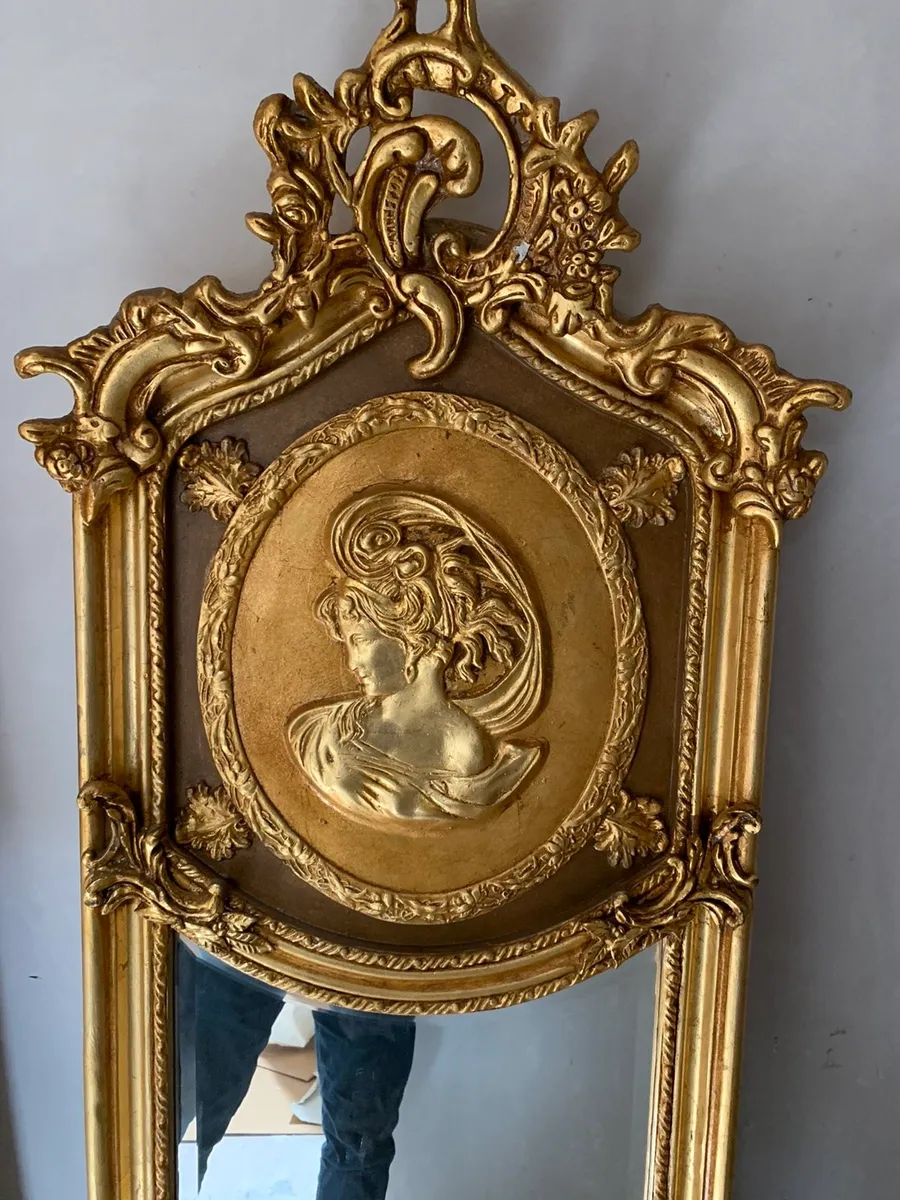 PAIR OF FRENCH GILT FACE PLAUGE MIRRORS - Image 3