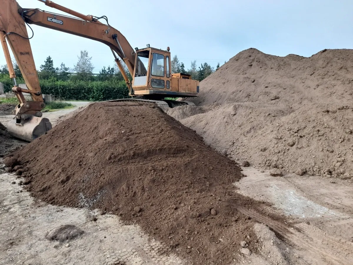 Quality Screened Topsoil Delivered - Image 2