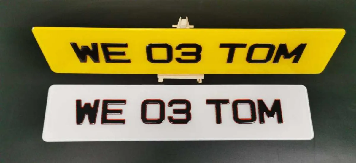 Pair of 3D Gel Red Number Plates - Image 2