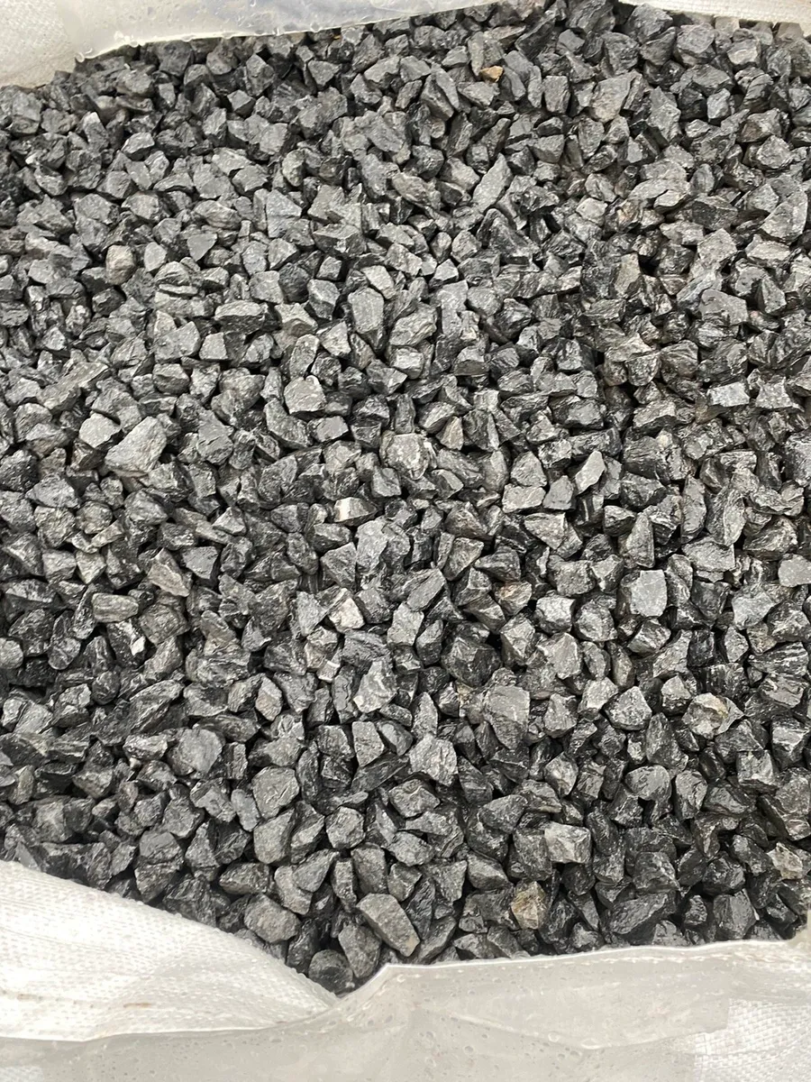 Anthracite Grey Chippings to match windows - Image 2