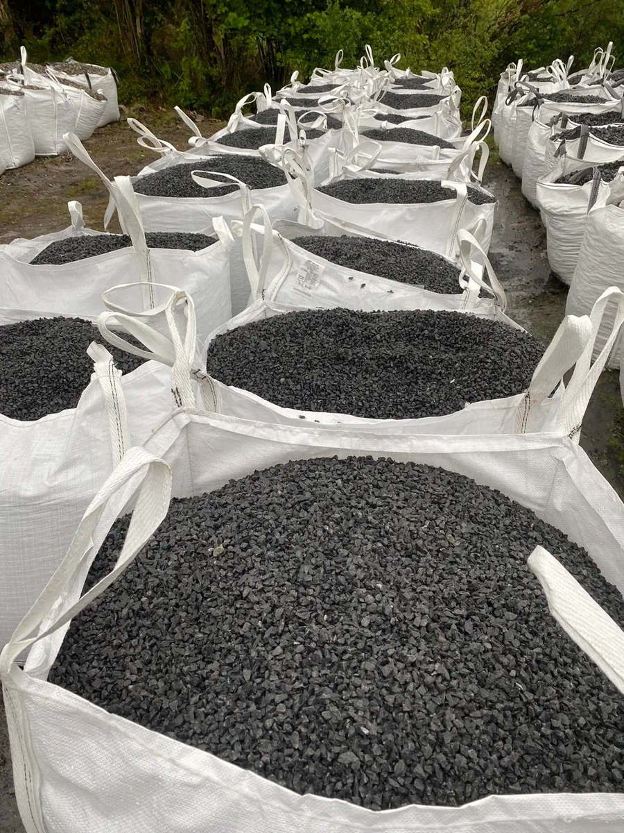 Anthracite Grey Chippings to match windows - Image 4