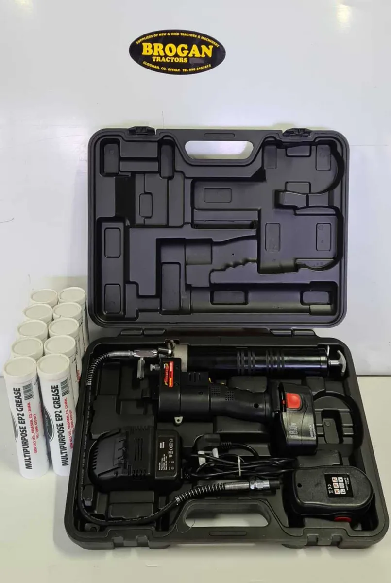 RECHARGEABLE BATTERY GREASE GUN