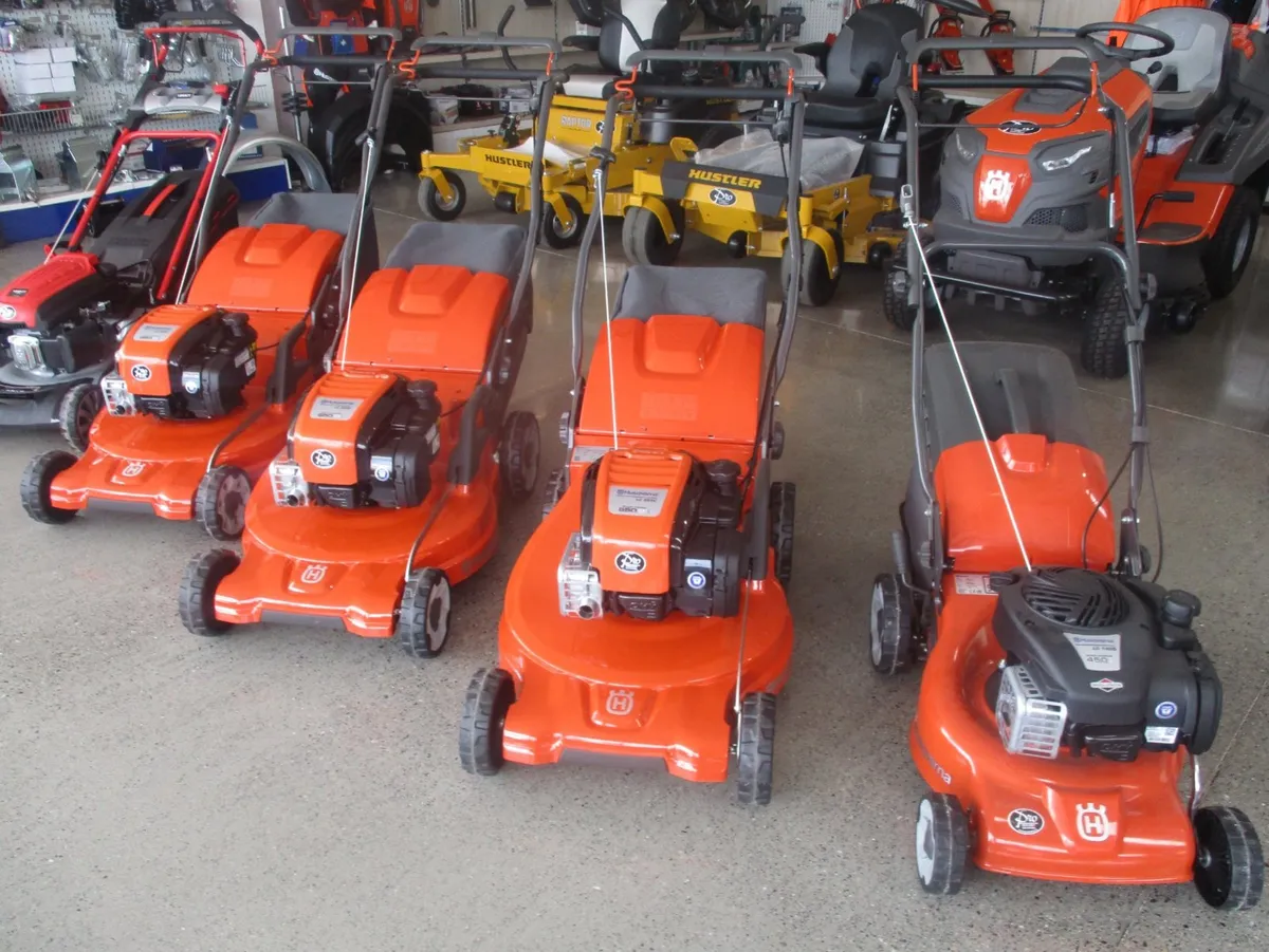 Husqvarna lawnmowers castlegarden honda - Image 2