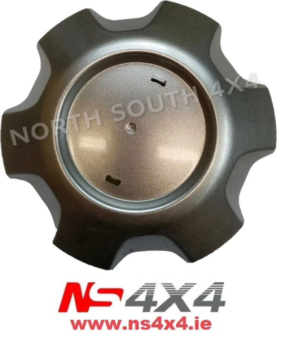 Replacement alloy center caps Toyota 4x4 - Image 2