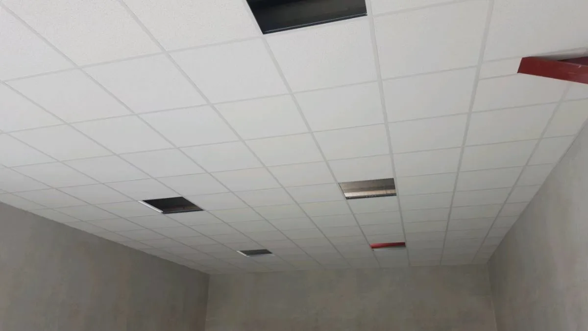 Ceiling tiles