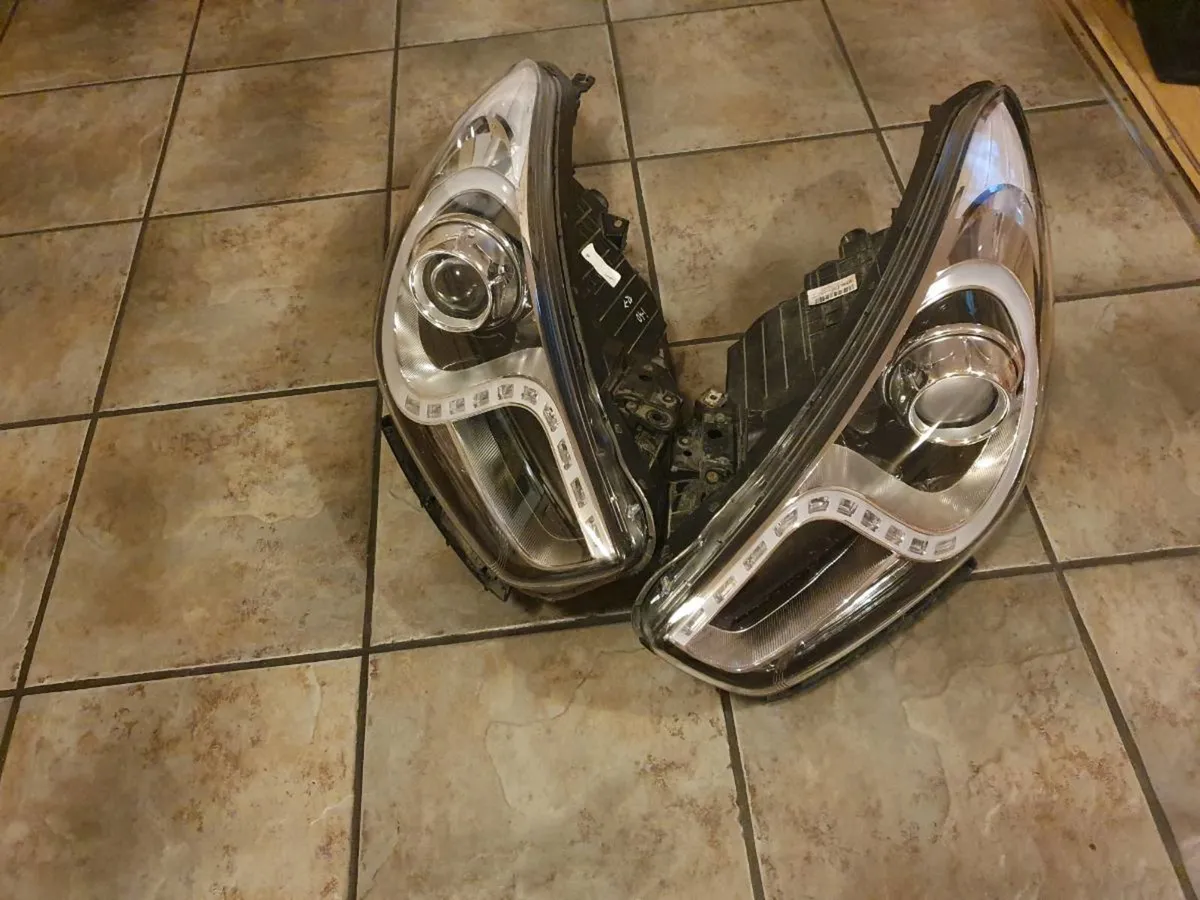 Hyundai i40 headlights headlamps led drl fix