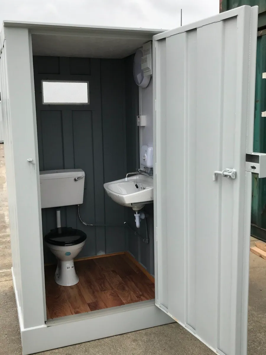 Anti Vandal Toilet 4ft x 4ft