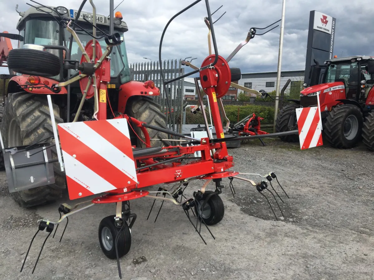 New Massey Ferguson 4 rotor tedders - Image 2