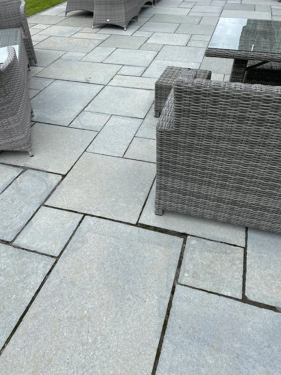 Miltown Grey Paving 20m2 Packs €999 free delivery - Image 4