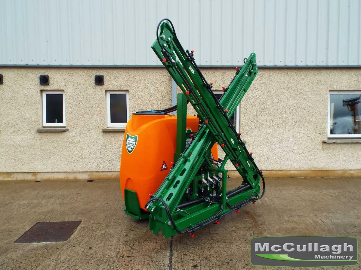 New Agrional 1000L Sprayer Fully Hydraulic Boom - Image 3