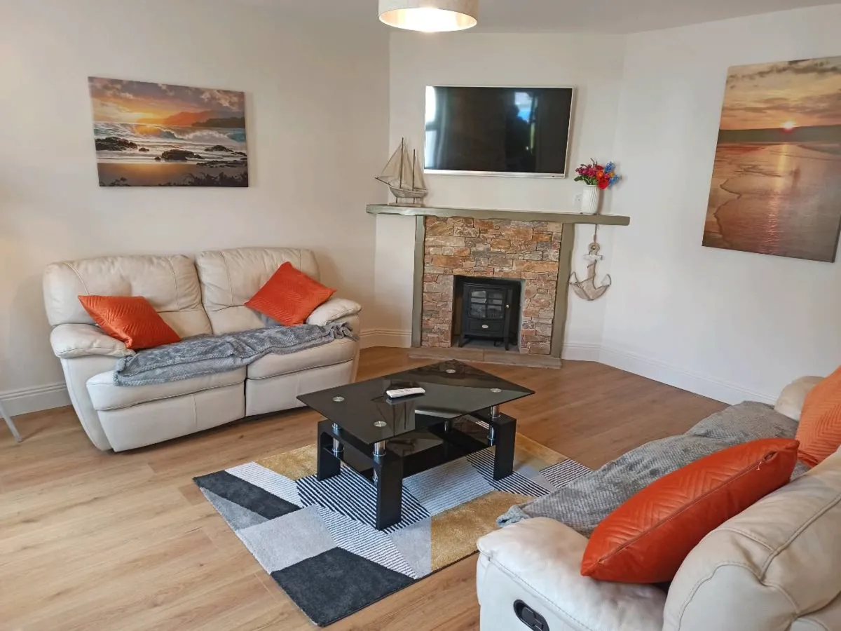 Holiday home Dingle,  Summer Holidays 2025 - Image 1