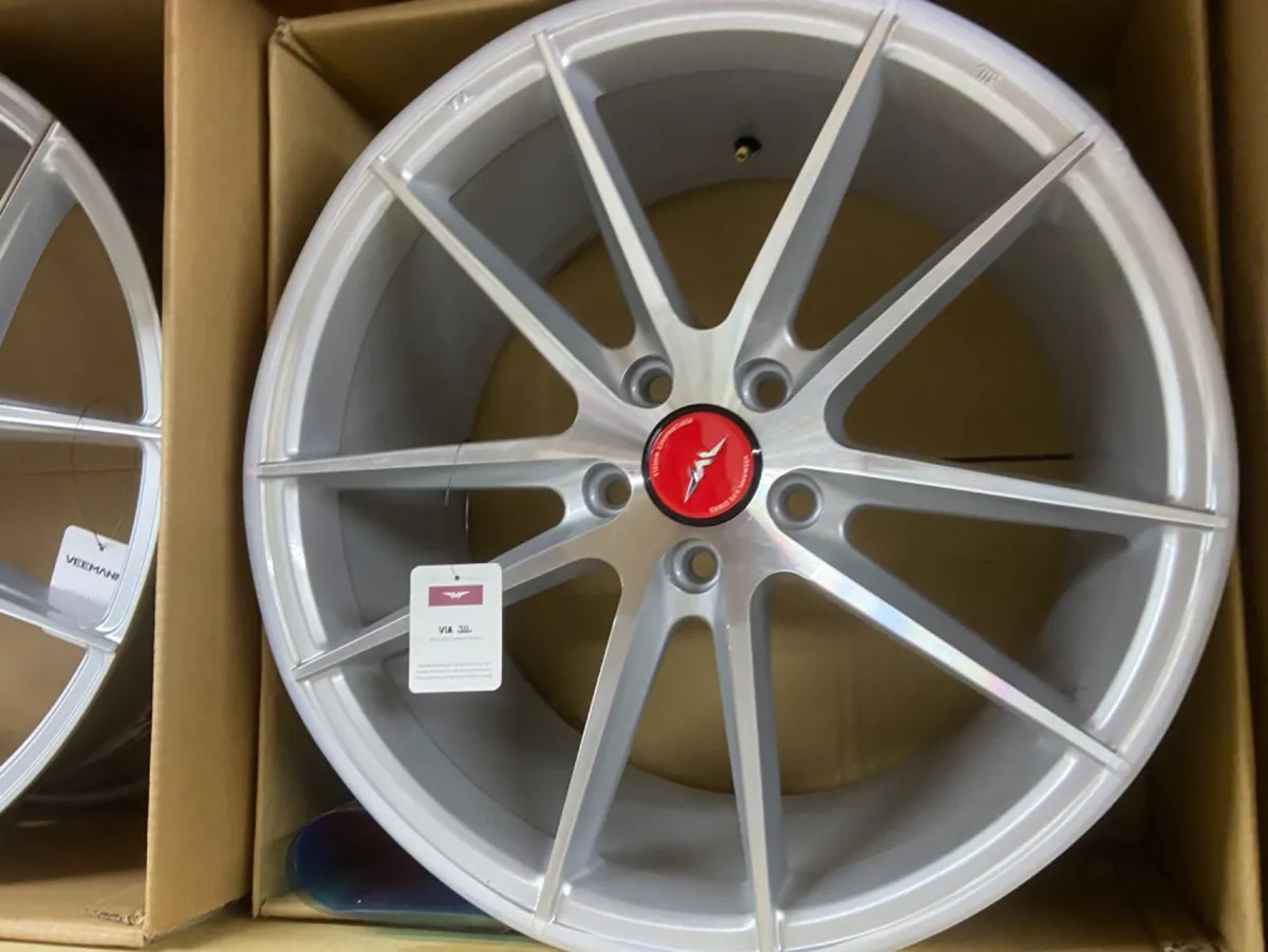 18” Veemann vfs25 8” single alloys