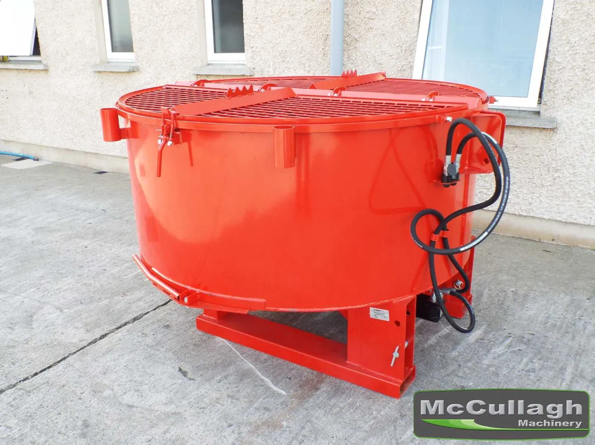 1.2 cubic metre Hydraulic Driven Pan Mixer - Image 1