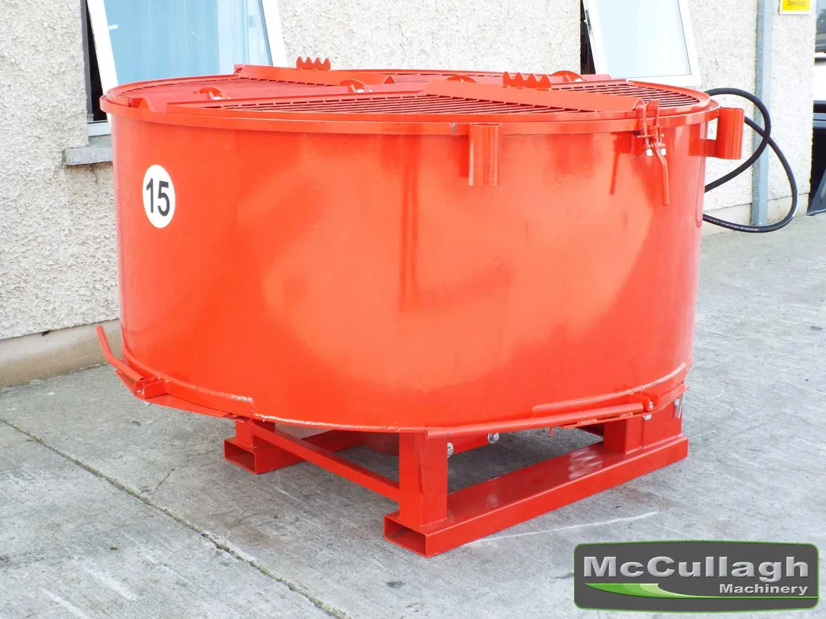 1.2 cubic metre Hydraulic Driven Pan Mixer - Image 3