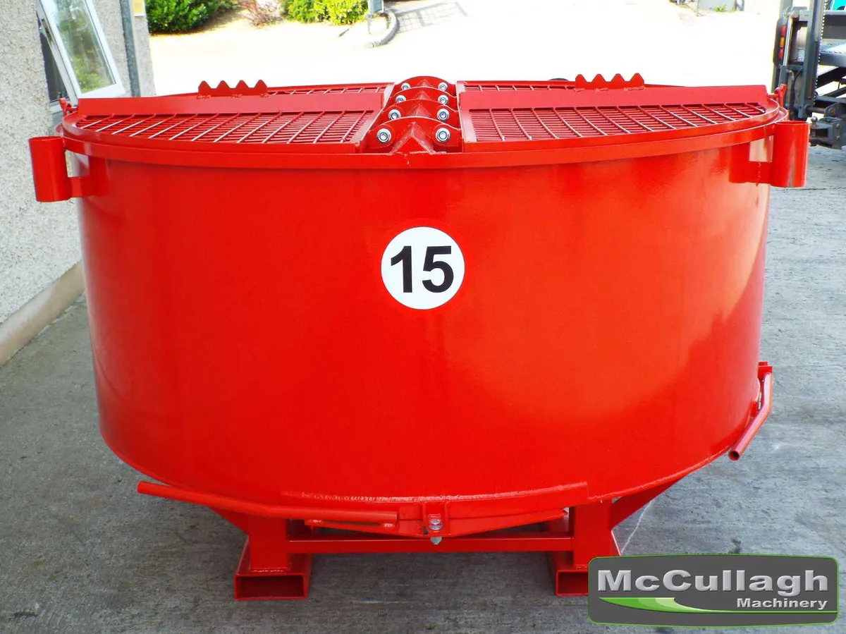 1.2 cubic metre Hydraulic Driven Pan Mixer - Image 4