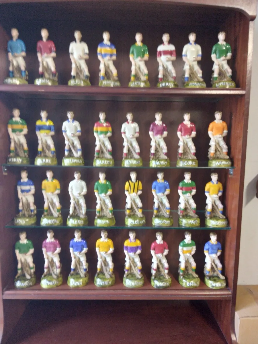 Gaa figurines