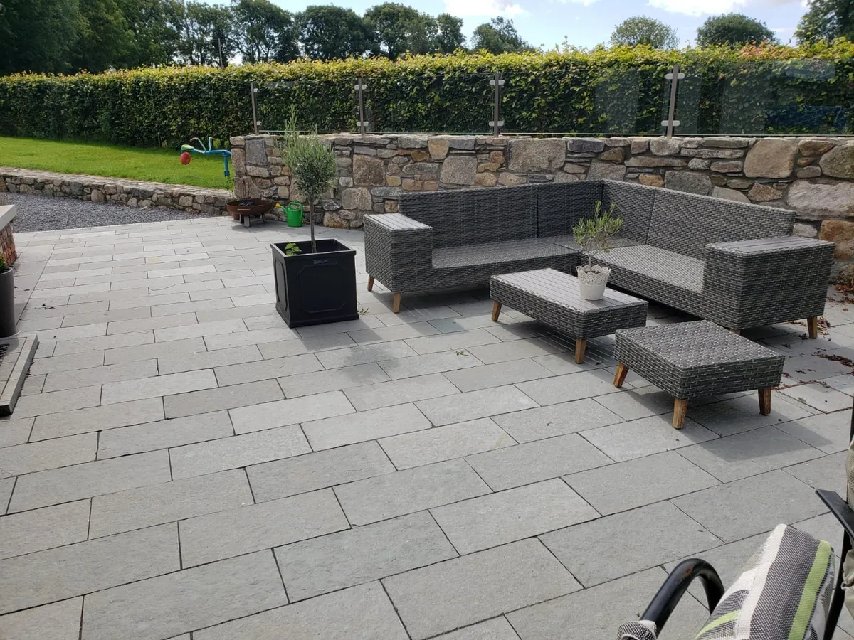 Tandur Grey Limestone Paving - Image 1
